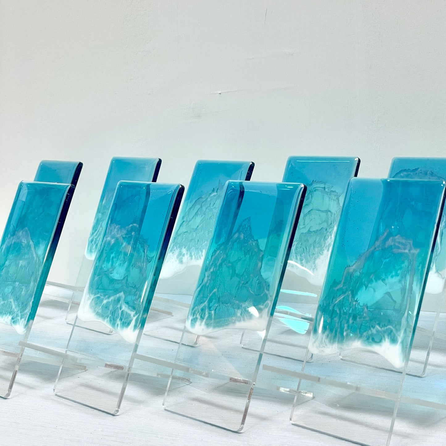 Resin Ocean Phone Holder