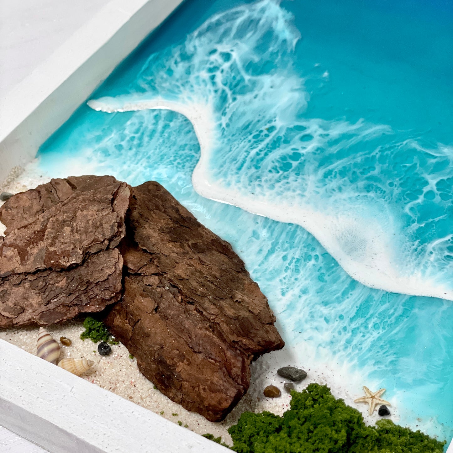 Resin Ocean Frame Decor - Blue (verticle)